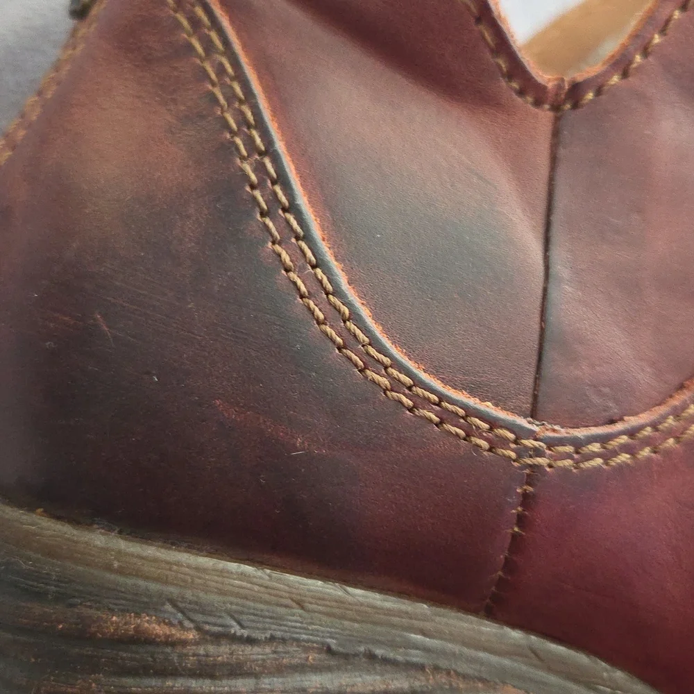 BORN Women's Brown Leather Ankle Booties - Picture 10 of 12